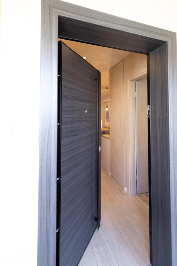 Apo-Zachari Elegant Apartment 라리사 외부 사진