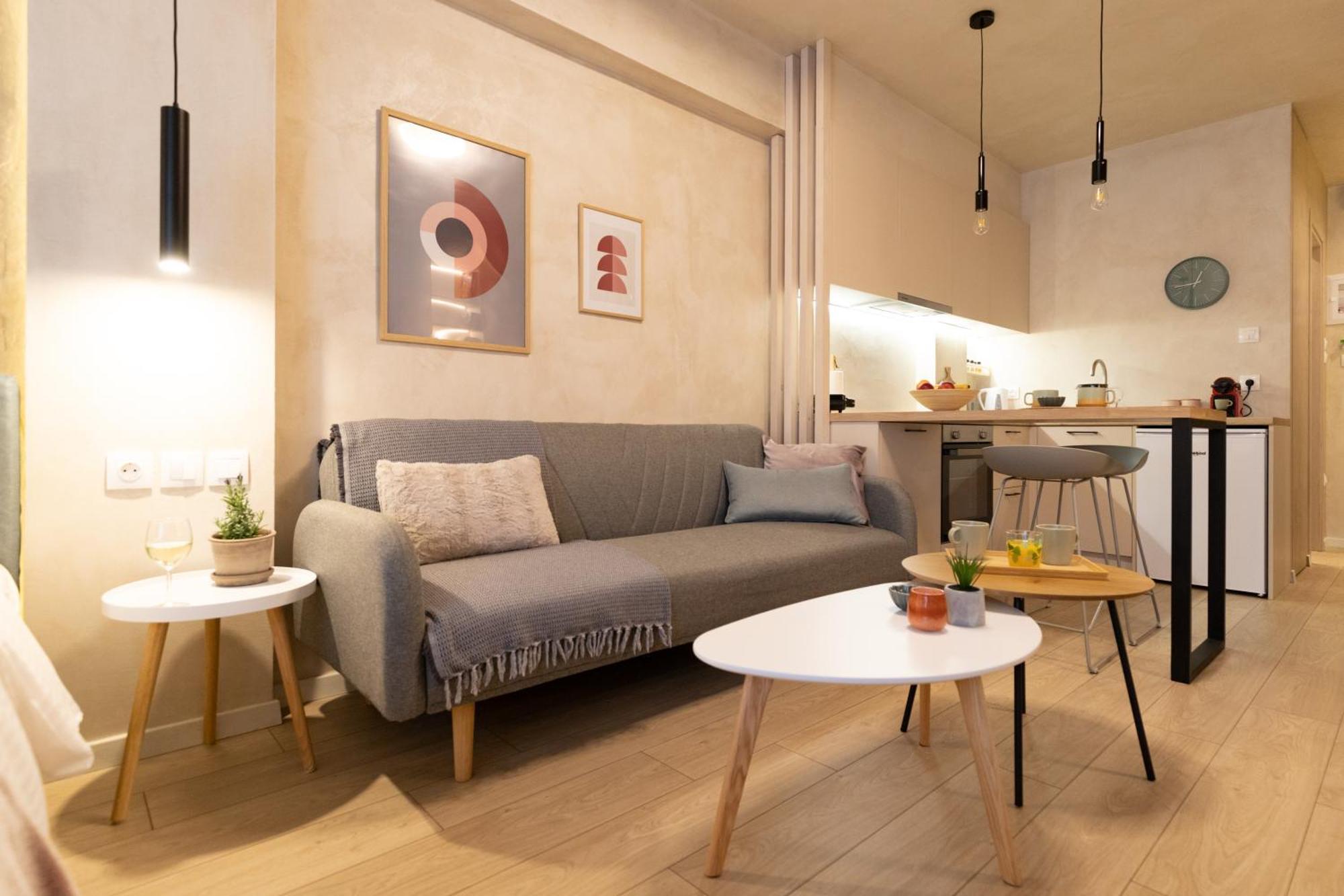Apo-Zachari Elegant Apartment 라리사 외부 사진